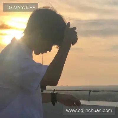 骆铖柳